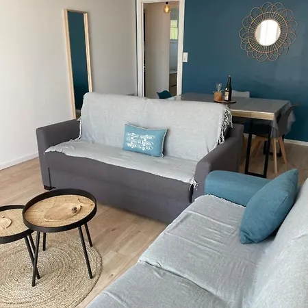 Avec Vue Apartment